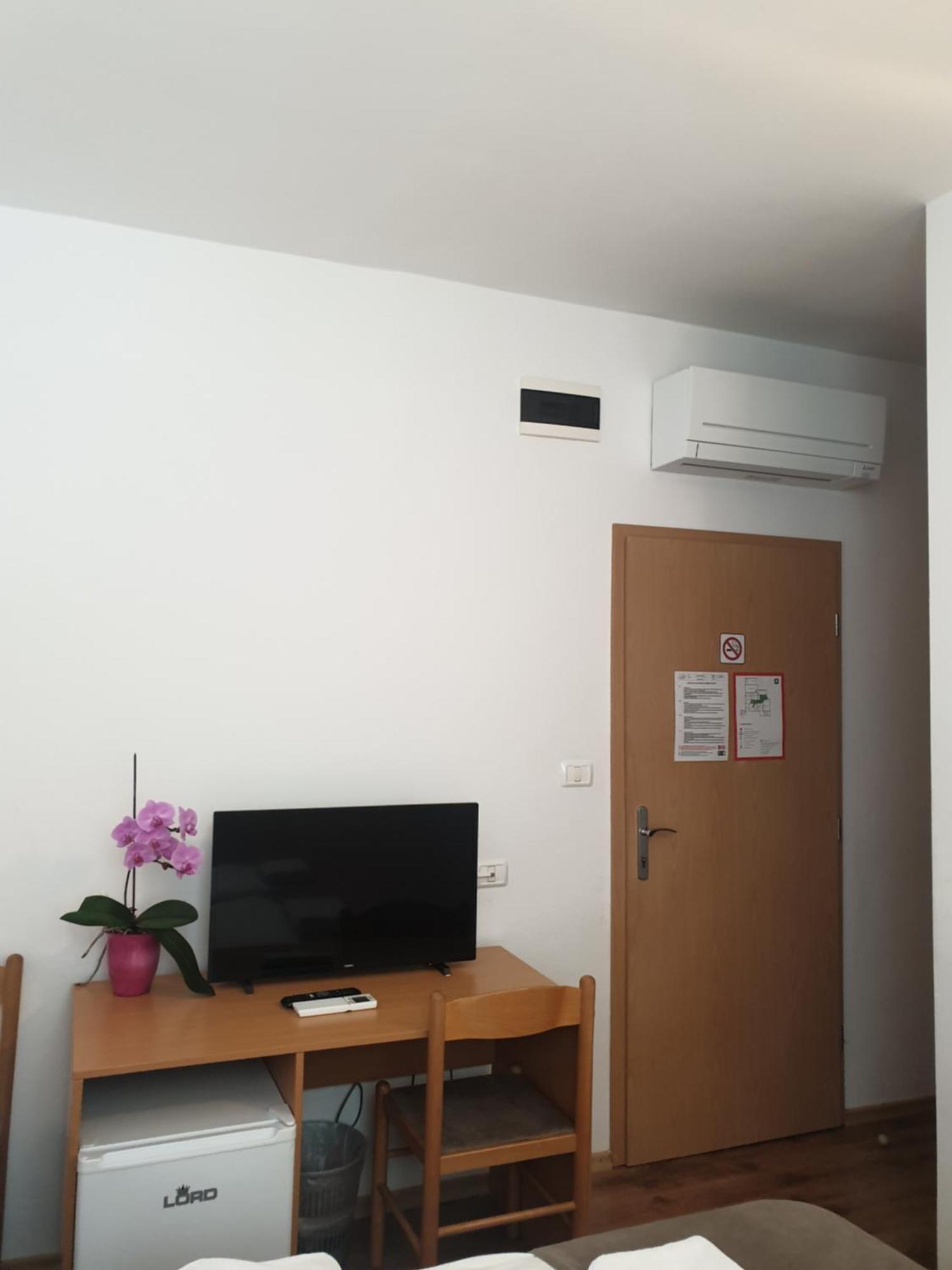 Garni Hotel Keltika Izola Exterior foto